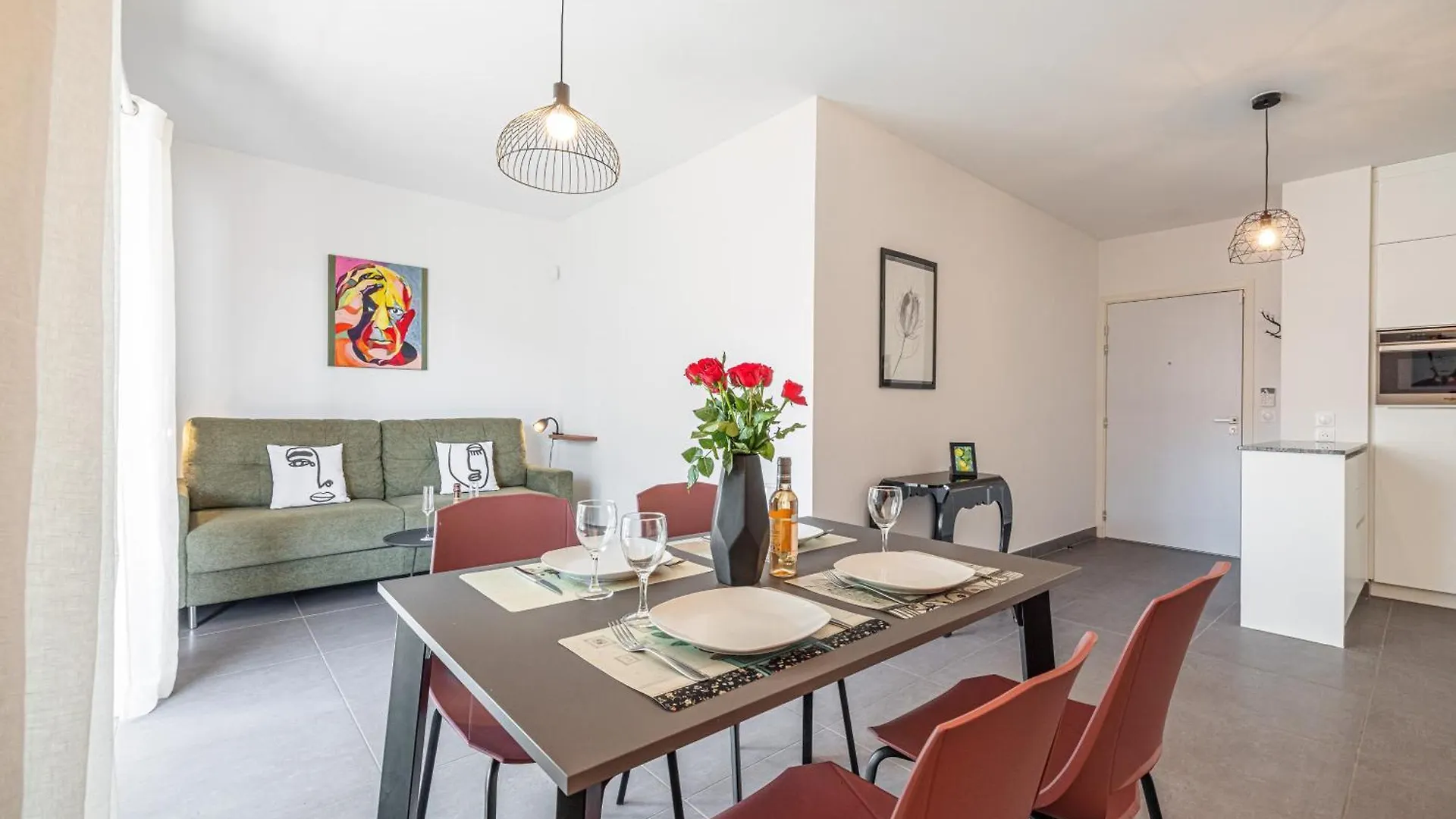 Queen Riviera : Climatisation, Parking, Terrasse Menton Apartment
